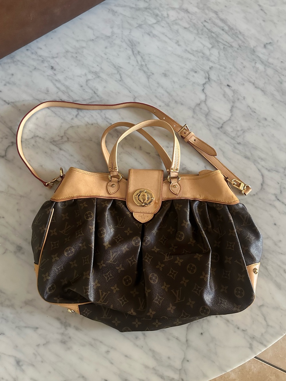 Louis Vuitton Monogram Leather Shoulder Bag / Handbag